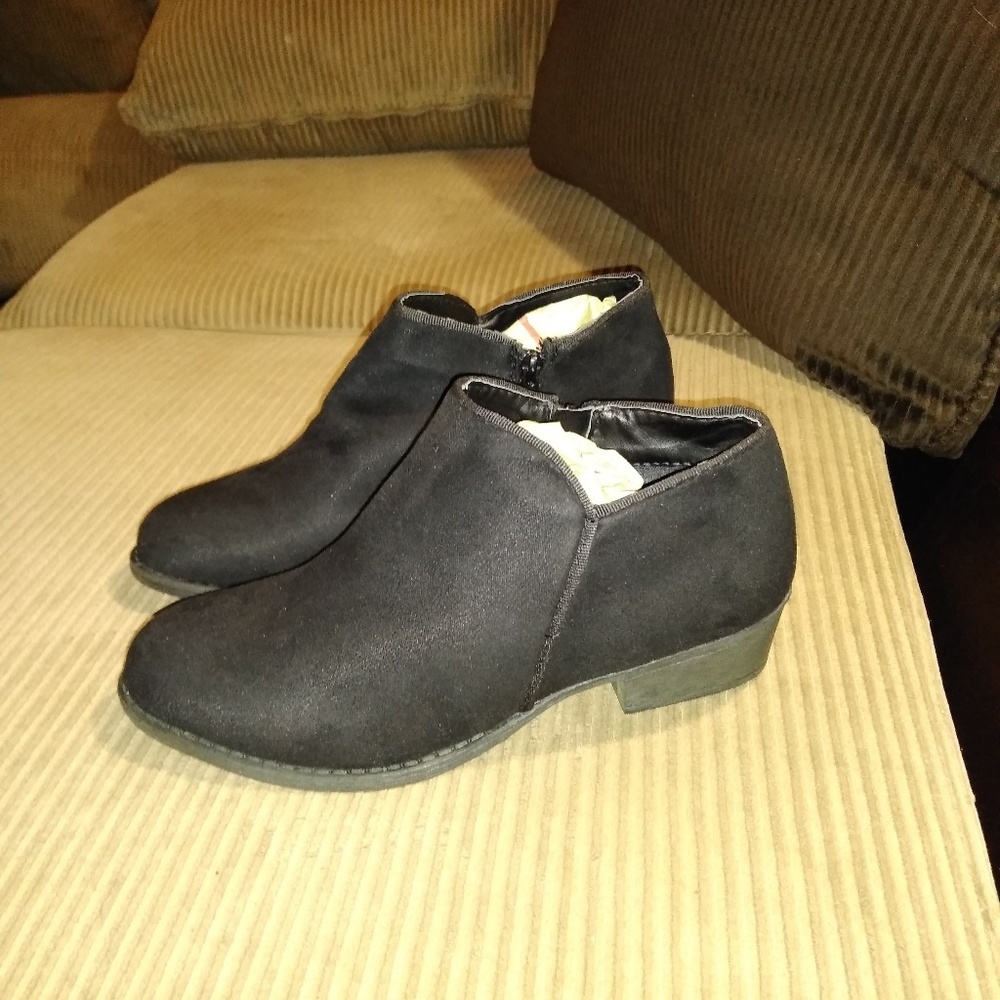 Sara Z Black Microsuede Booties